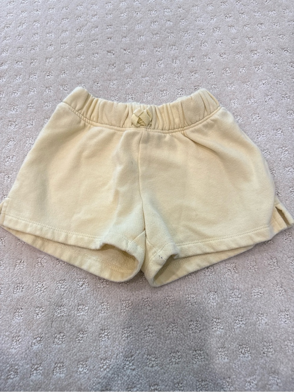 The Children’s Place Girls Yellow Pull-On Sweat Shorts Size 5/6